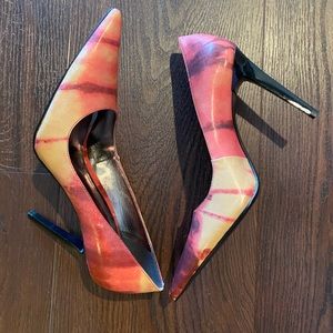 Carlos Exude Pointed Toe Heels